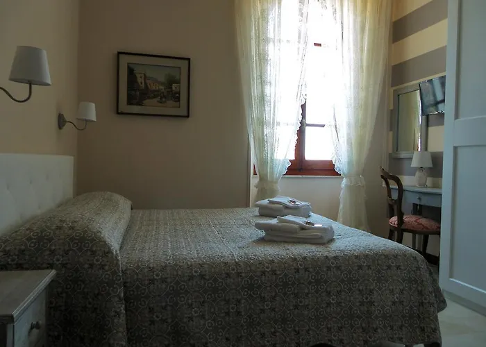 Casa de hóspedes Cá Leon 3*