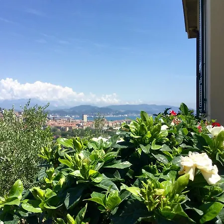Cá Leon La Spezia